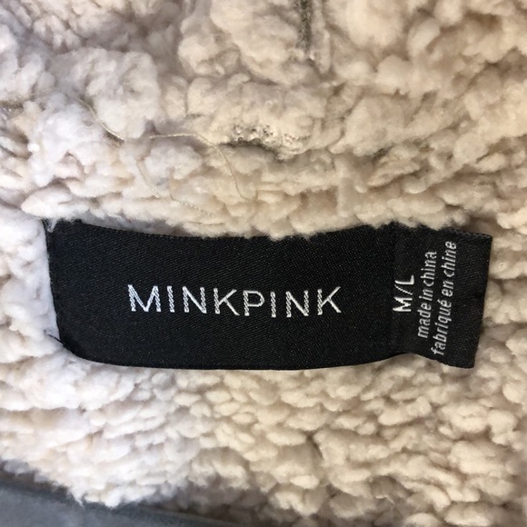 MinkPink Jacket Vest | SIZE M/L - Picture 3 of 6